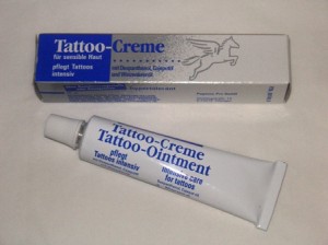 Hygiène tatouage sur la nuque